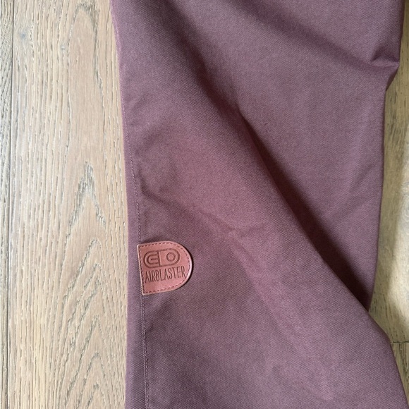 Airblaster women’s boot cut Glacier collection ski snowboarding pants Medium - Picture 4 of 5